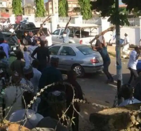 Photos: Violence In APC Headquarters Abuja Over Kogi Election